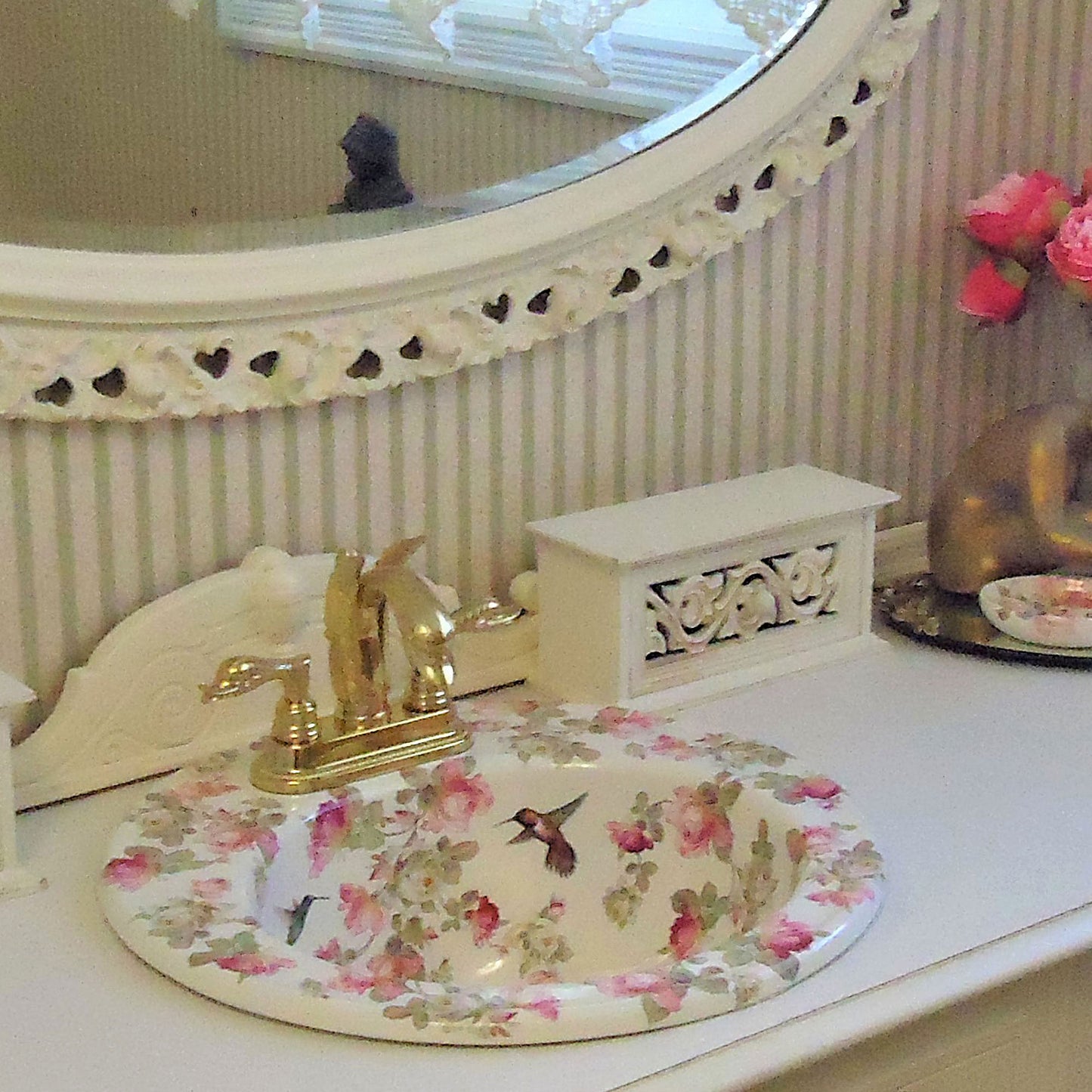 Victorian bathroom with Heirloom Roses painted sink.